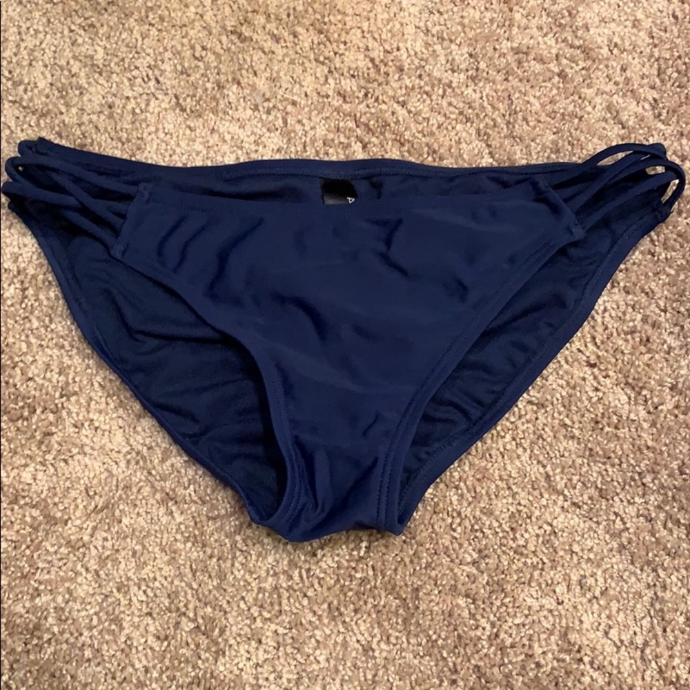 Bikini bottoms